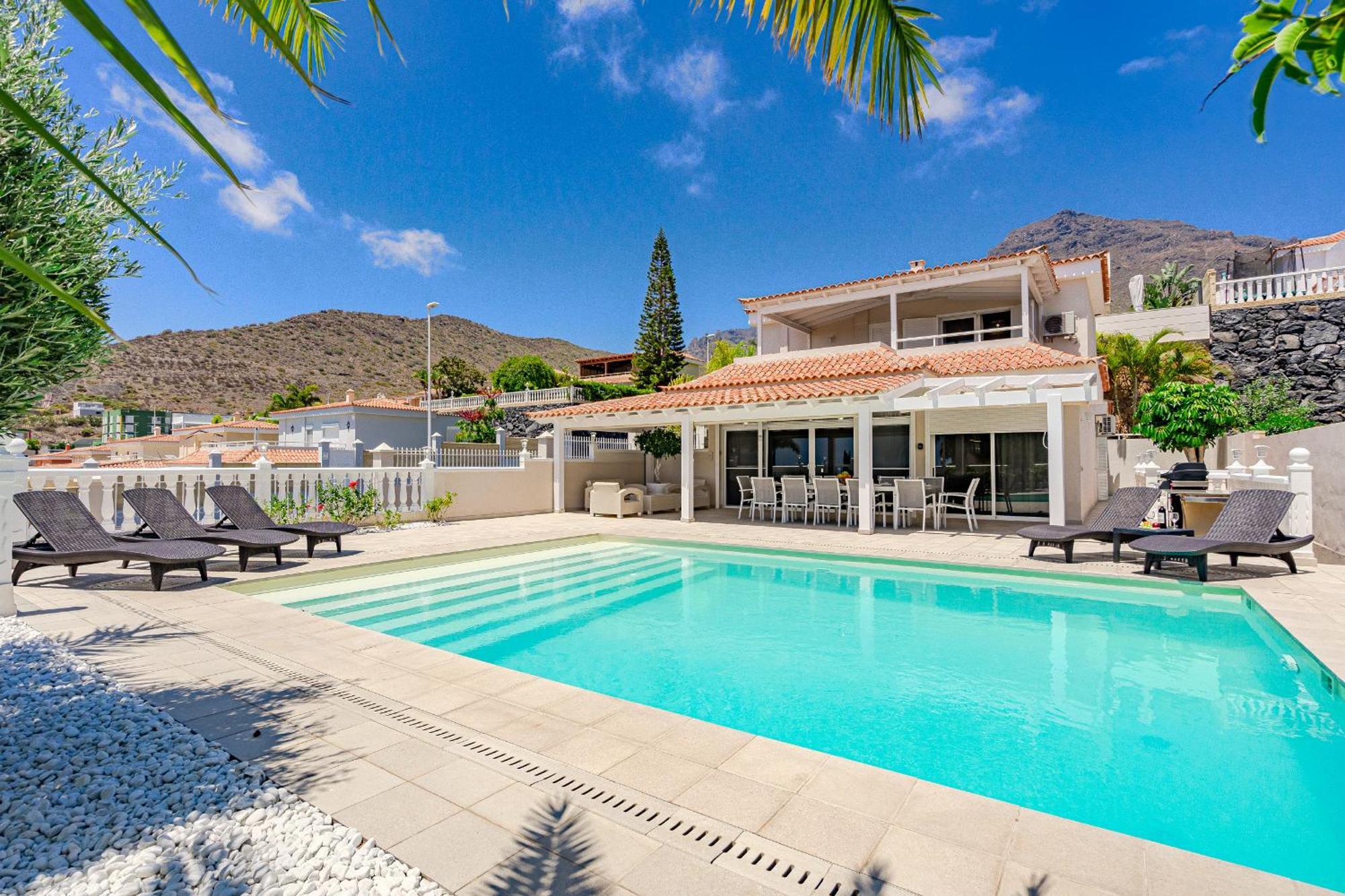Villa Sabina - 6 Bedroom House Costa Adeje  Bagian luar foto